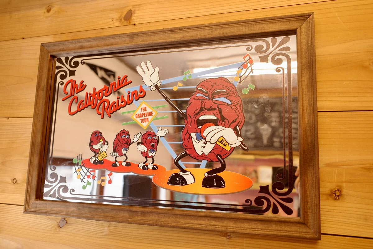 新品 カリフォルニアレーズン ウッド パブミラー PUB MIRROR
