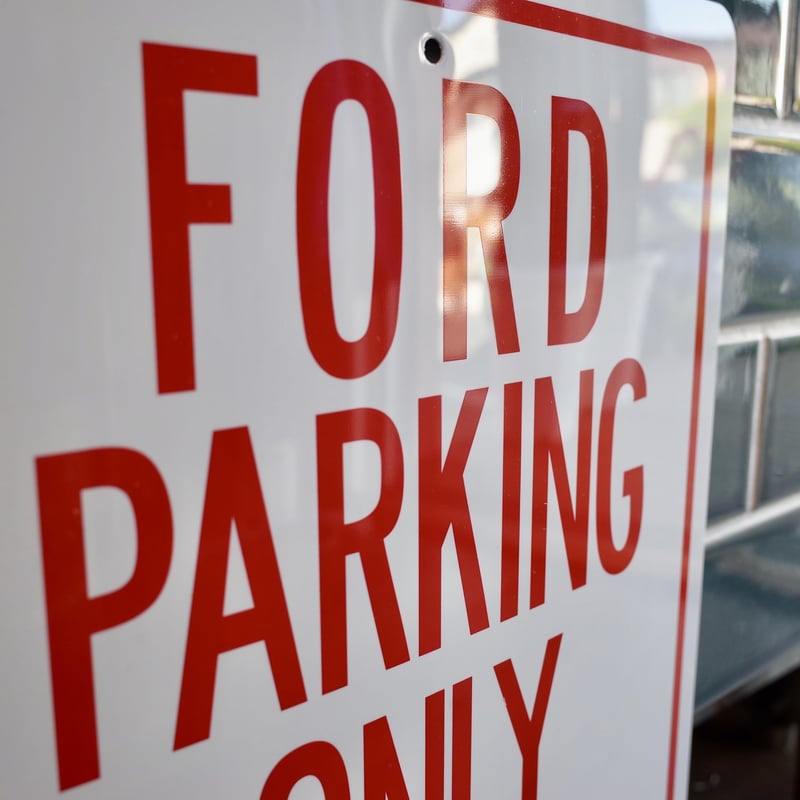 FORD パーキング看板 FORD PARKING ONLY フォード 駐車 看板 プレート プラサイン | Colle