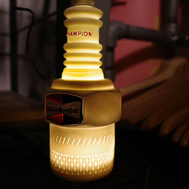 チャンピオン　プラグ　販促品　置物　オブジェ CHAMPION チャンピオン プラグ スタチュー LEDライト付フィギア 置物