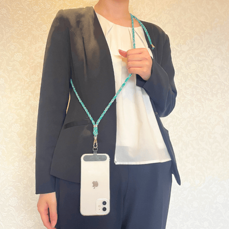 ～新特産品コンクール「鹿児島市長賞」受賞作品～大島紬 スマホショルダーストラップ（グリーン）【WL0010-GR】