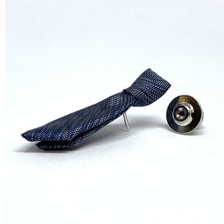 ～「日本百貨店協会会長賞」受賞～　大島紬ブートニエール「小粋」（ネクタイ型/パープル）【AC0010-06】