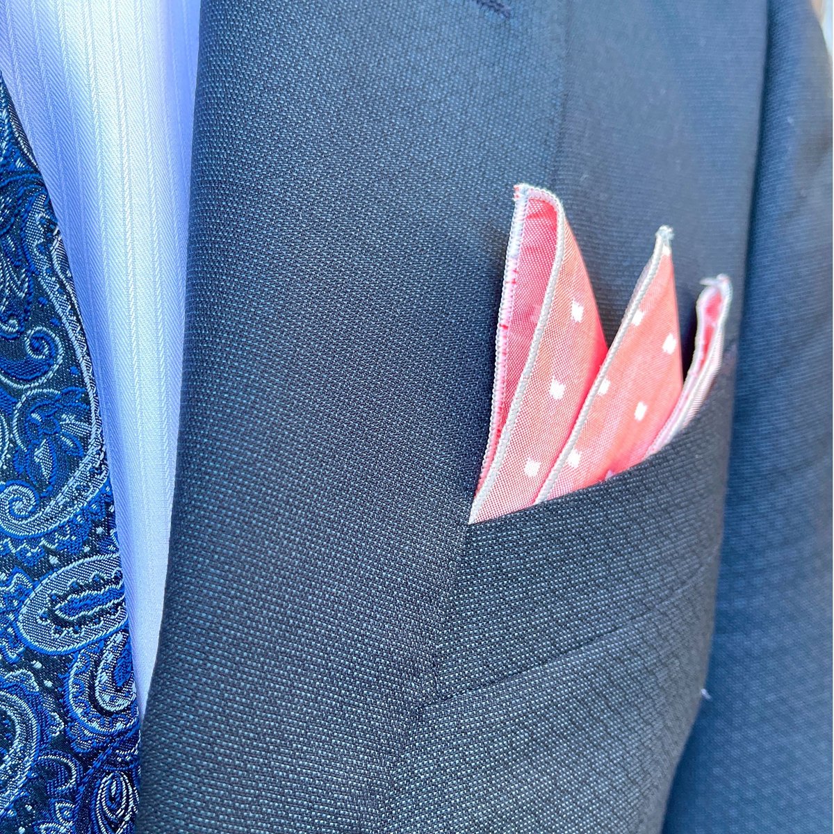 エルメスポケットチーフ、サーモンピンク エルメスポケットチーフ、サーモンピンク ポケットチーフ