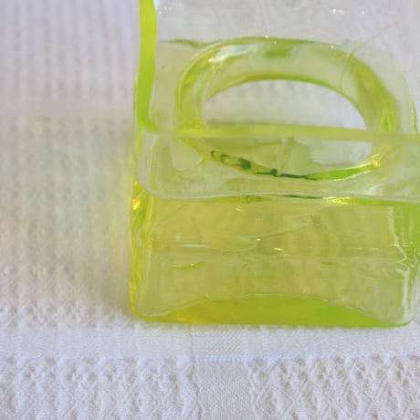 Riihimaen Lasi 'Pala' vase yellow