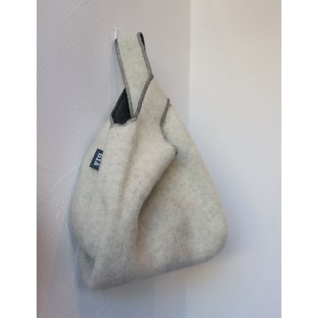 Eldbla wool bag