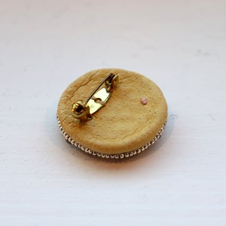 tamas breakfast Marmarous brooch