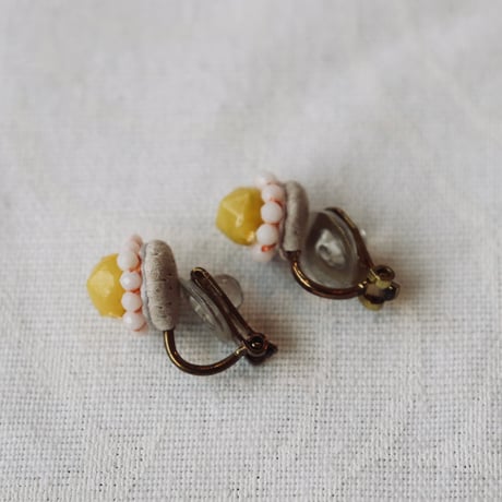 Met pierce / earrings