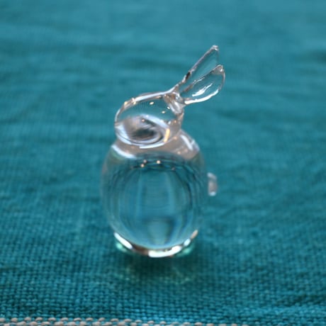 Hadeland glass small rabbit figurine