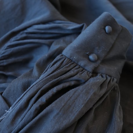 Hau  blouse  'plume'