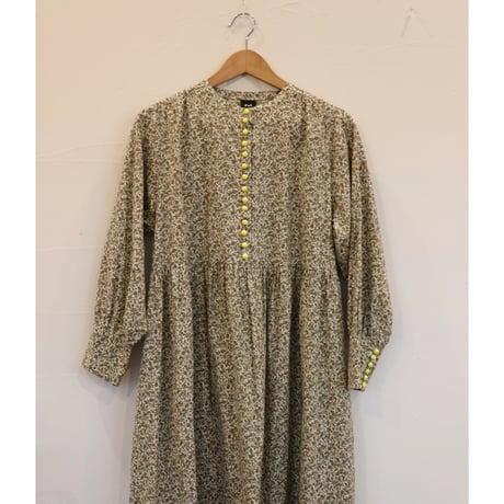pot and tea no-collar long one-piece