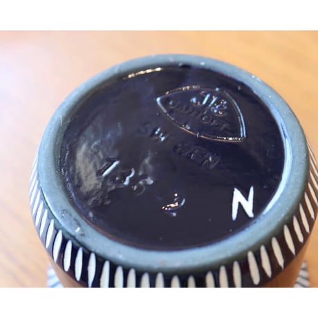 JIE Gantofta 'sill' pot with teak lid