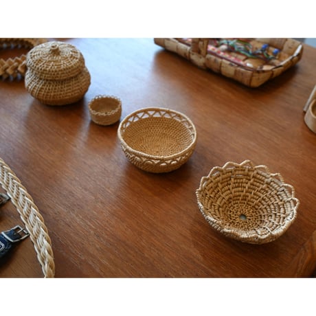 vintage saami rot slojd basket