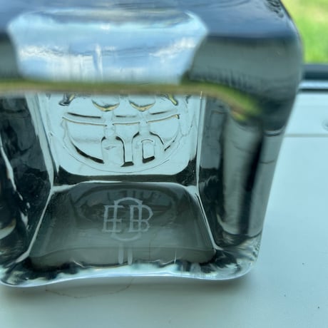 Reijmyre　Light grey glass square bowl