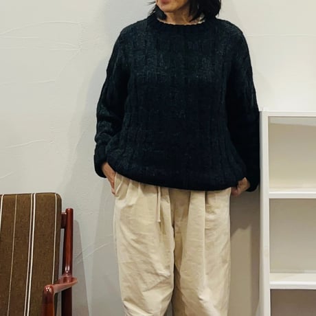 odnu square sweater chacoal