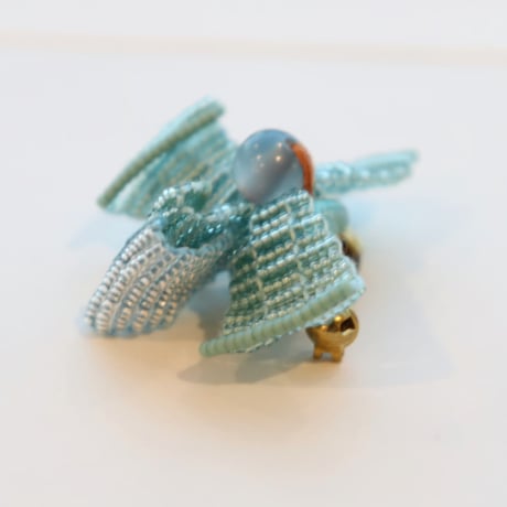 tamas ēli ēli brooch blue