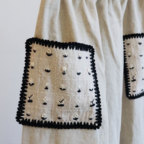 pot and tea linen skirt with embroidery pocket