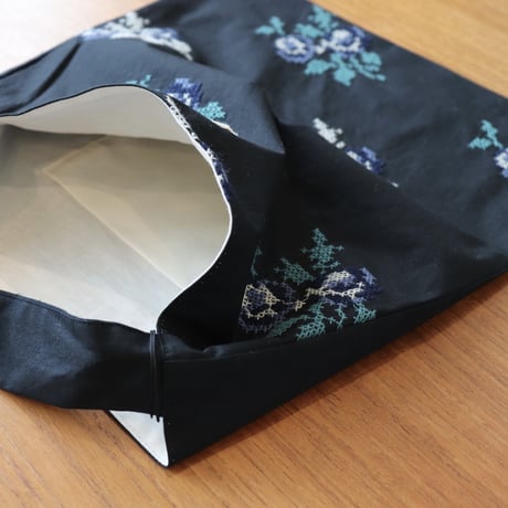 pot and tea クロスステッチ　斜め掛けバッグ