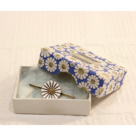 A.Michelsen daisy brooch (with original box)