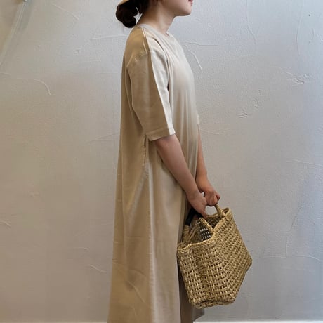 HAU plain one-piece  'steteko'