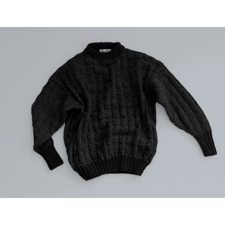 odnu square sweater chacoal