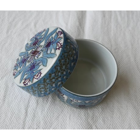 Royal Copenhagen　/　Aluminia Tenera lidded pot