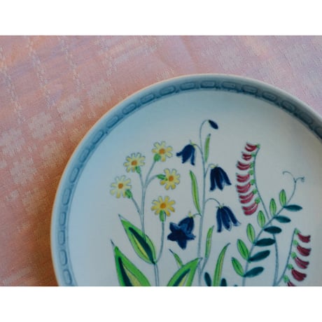 Rorstrand Lars Thoren 'Vilda Blommor' lunch plate B