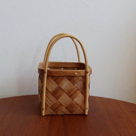vintage Spankorg basket with handles/ VÅMHUS