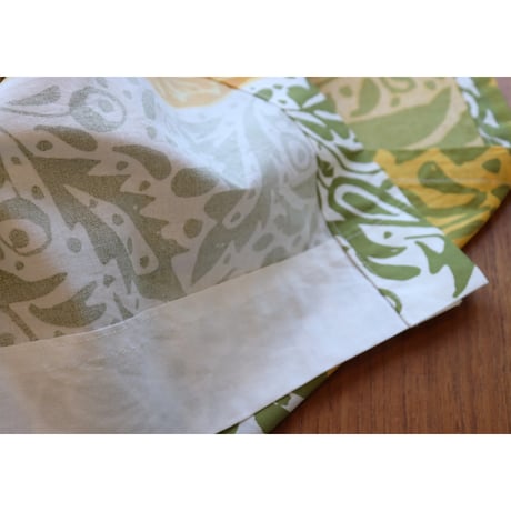 Marimikko 'Sarafan'  vintage textile（table runner)