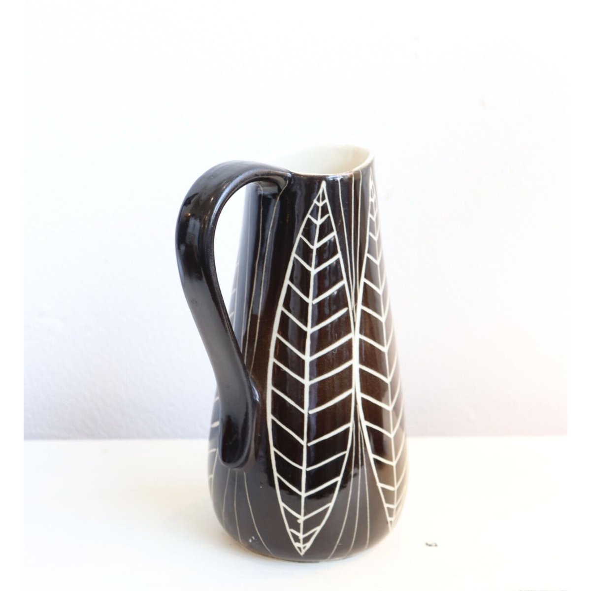 Arabia Kaj Franck KF3 pitcher | plum Arabia Kaj Franck KF3 pitcher | plum