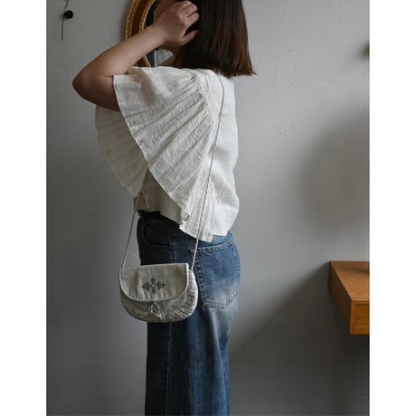 miho umezawa  linen cache-coeur blouse