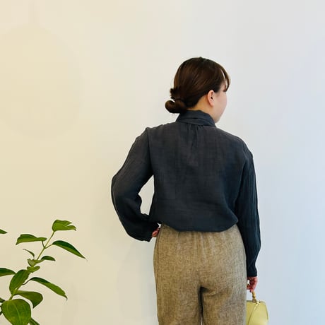 miho umezawa linen cotton panama band collar blouse with tie