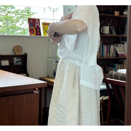 miho umezawa  cotton linen square sleeve blouse