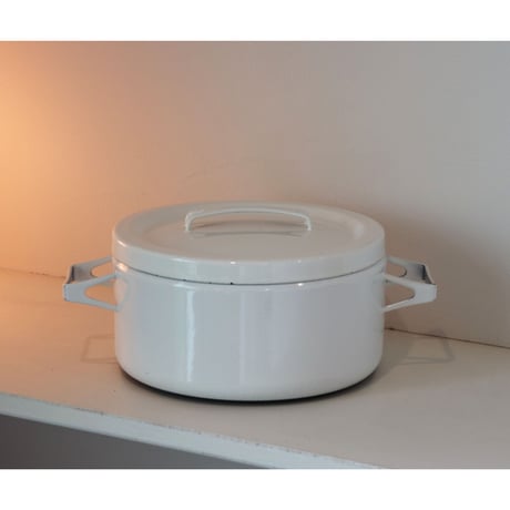 Arabia Finel casserole dish with lid