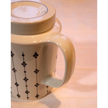 Arabia Kartano coffee pot