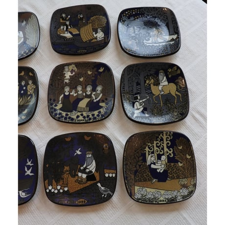 arabia kalevala 1999 annual wall plate