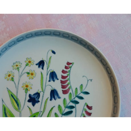 Rorstrand Lars Thoren ’vilda blommor' lunch plate A