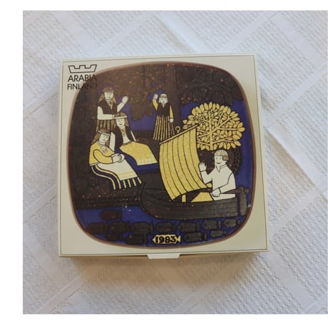 arabia kalevala 1983 annual wall plate with original box