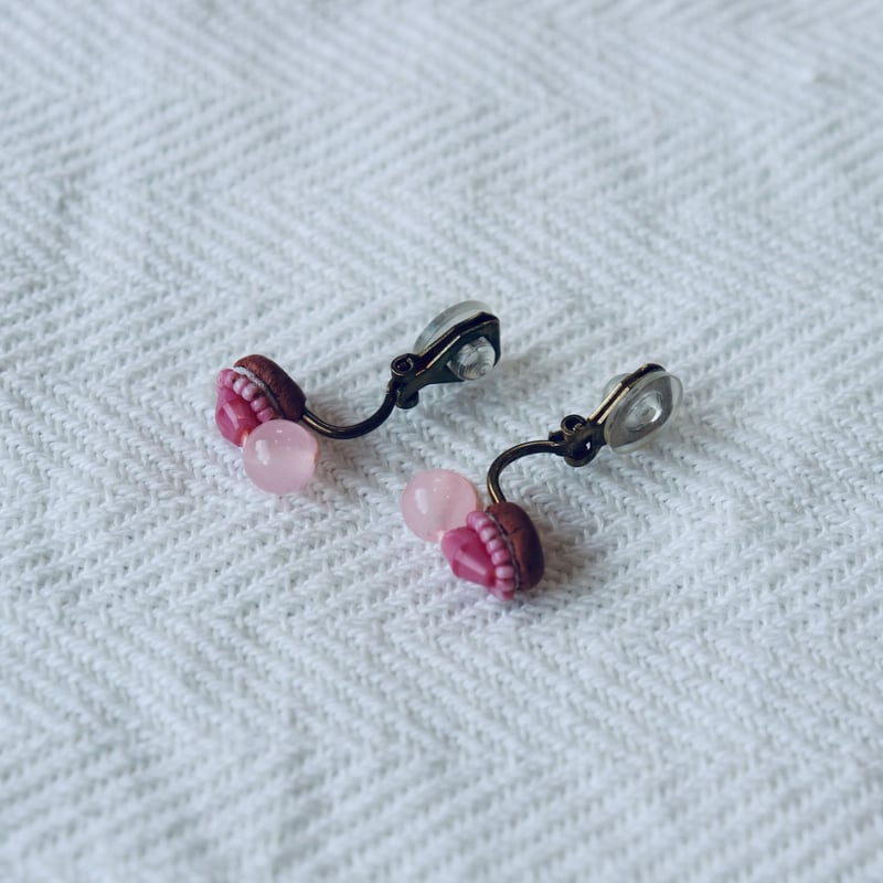 tamas blister pierce/ earrings | plum