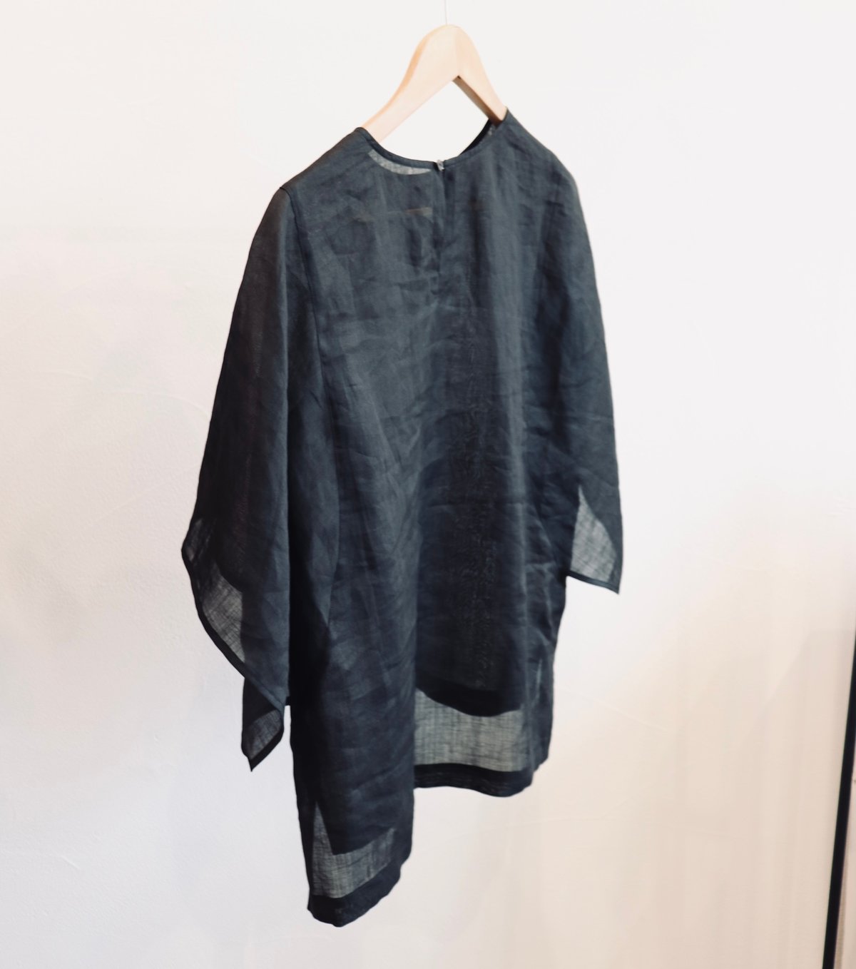 miho umezawa linen square sleeve blouse black