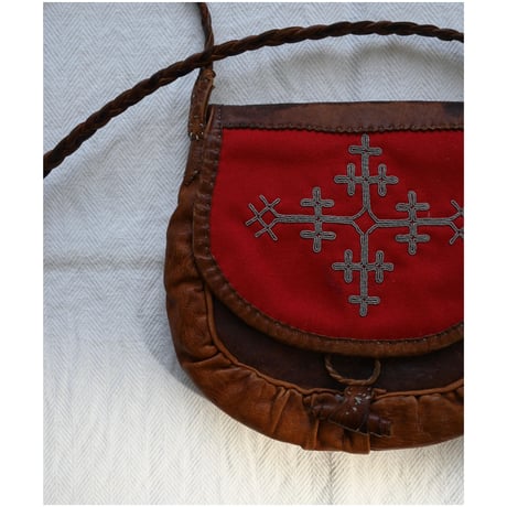 vintage saami shoulder bag with embroidery