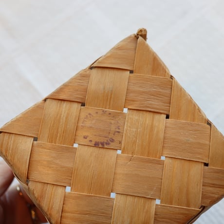 vintage Spankorg basket with handles/ VÅMHUS