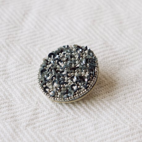 tamas breakfast Marmarous brooch