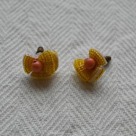 tamas sony yellow  pierce