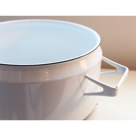 Arabia Finel casserole dish with lid