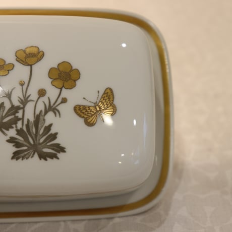 Royal Copenhagen buttercup