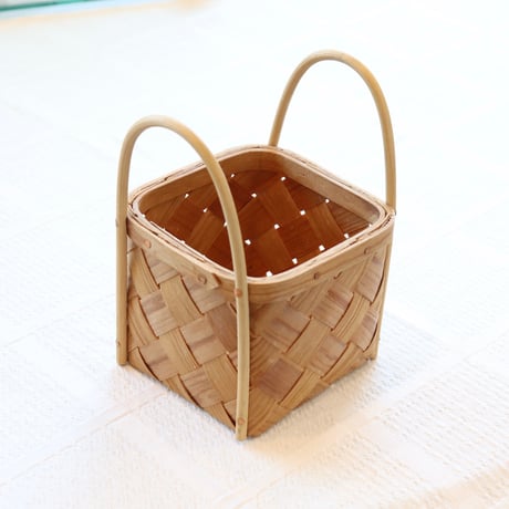 vintage Spankorg basket with handles/ VÅMHUS