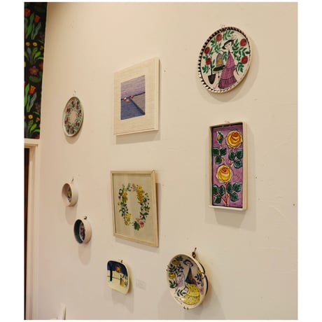 Kupittaan Savi wall  plate 'roses'