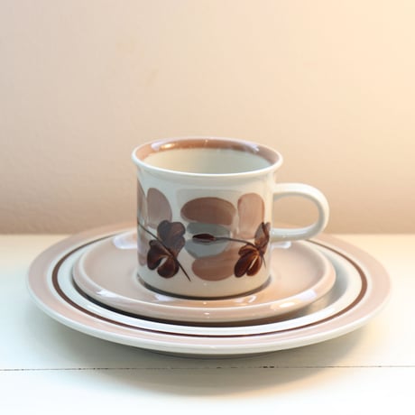 Arabia Koralli coffee c/s  ＋ dessert plate trio set A