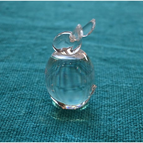Hadeland glass small rabbit figurine