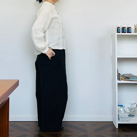 miho umezawa linen cotton panama band collar blouse with tie
