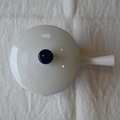 Lyngby porcelain saucepan with a lid